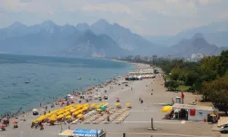 Antalya'da hissedilen sıcaklık 47 derece!