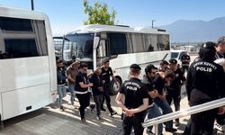 Bursa Orhangazi’de narkotik operasyonu: 23 kişi adliyede