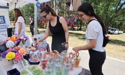 Bakım merkezi sakinlerinin el işi eserlerine tam not