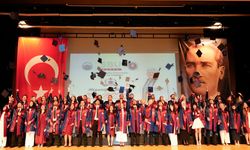 Bursa Tıp Fakültesi ilk mezunlarını verdi