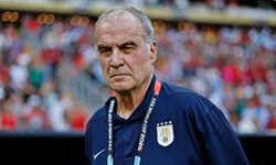 Dünya Kupası'ndan elendi, gazetecilere öfke kustu... Marcelo Bielsa bağırarak tepki gösterdi