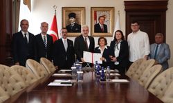 Bursa Valisi Ayyıldız imzaladı... Bursa'ya yeni sağlık yatırımı!
