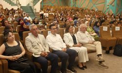 Nilüferli kadınlar yılın yazarını şiirleri ile andı