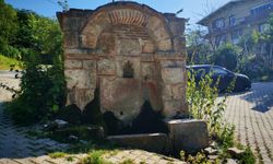 Yenişehir'de Nilüfer Hatun Çeşmesi restorasyon bekliyor