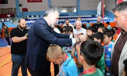 Kestel Belediyesi’nden genç sporculara çifte destek!