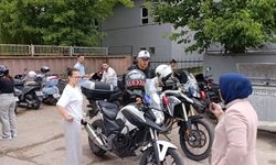 Bursa’da sınav heyecanında son dakika mucizesi! 2 dakika kala motosikletli polis yetiştirdi