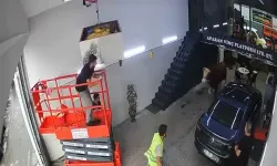 Bir anda dükkana girdi! Sanayi sitesinde panik...