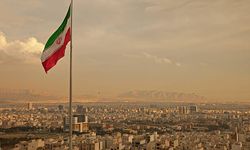 ABD'nin İran'ın Ahvaz kentine düzenlediği saldırıda 4 kişi hayatını kaybetti...