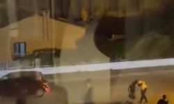 Bursa'da iki aile birbirine girdi! Cadde ortası savaş alanına döndü