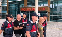 Bursa'da gözaltına alınan ünlü yönetmen Ezel Akay ve kardeşi adliyeye sevk edildi
