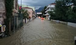 Kastamonu'yu sel vurdu!