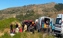 Antalya'da feci kaza: Otomobil uçuruma yuvarlandı; 5 ölü