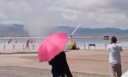 Çin'de gyrocopter turistlerin üzerine düştü