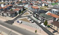 İnegöl Belediyesi 11 sokakta asfalt ve tretuvar çalışmasını tamamladı!