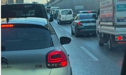 Bursa güne trafik çilesiyle uyandı! Şehir merkezinde kaza...