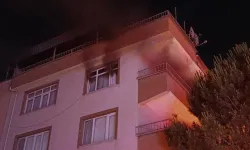 Bursa'da apartman dairesinde çıkan yangın paniğe neden oldu!