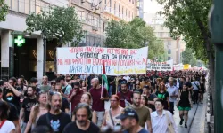 Yunanistan'da otizmli gencin ölümüne protesto!