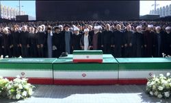 İran'ın eski lideri Hamaney için Tahran'da cenaze namazı kılındı