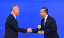 İnegöl Belediyesi’nin “Yalın Belediyecilik” projesine bakanlıktan verimlilik ödülü!
