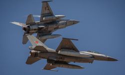 Romanya, hava sahasına izinsiz giren İHA'yı F-16 ile düşürdü