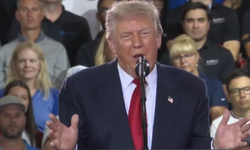 Trump: "İran, bir anlaşma yapmak için bizimle görüşüyor"