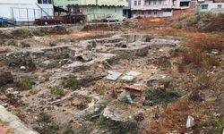 Roma dönemi hamam kalıntıları çöplüğe döndü!