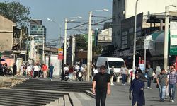 Bursa'da sıcak hava etkisini gösterdi! Kent Meydanı dolup taştı