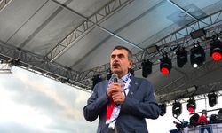 Bursa'da Erzurum rüzgarı! Bakan Tekin yayla şenliğinde hemşehrileriyle buluştu