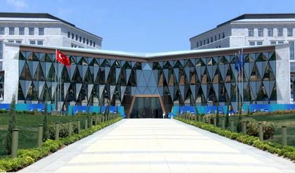 Ay Yıldız Karargahı, Pentagon'un 3 katı büyüklüğünde