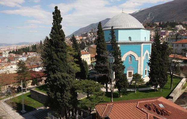 Bursa'daki padişah türbeleri ziyaretçilerini tarihte yolculuğa çıkarıyor!