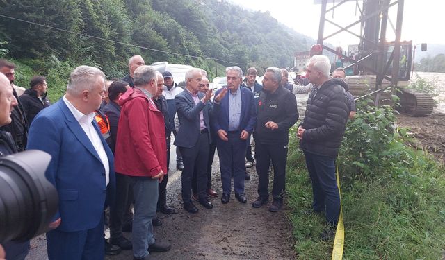 Bakanlar Bak ve Uraloğlu Rize'de sel bölgesinde