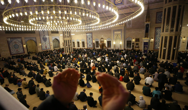Cuma mesajları 2026: kısa cuma mesajları, hadisli ve resimli cuma mesajları seçenekleri