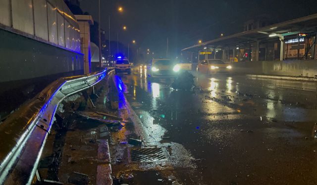 Bursa'da yağışlı hava kaza getirdi: 1'i ağır 2 yaralı