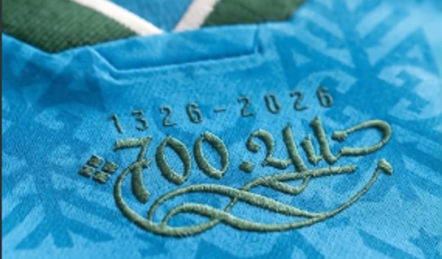 Bursaspor 700. yıl özel formasını tanıttı