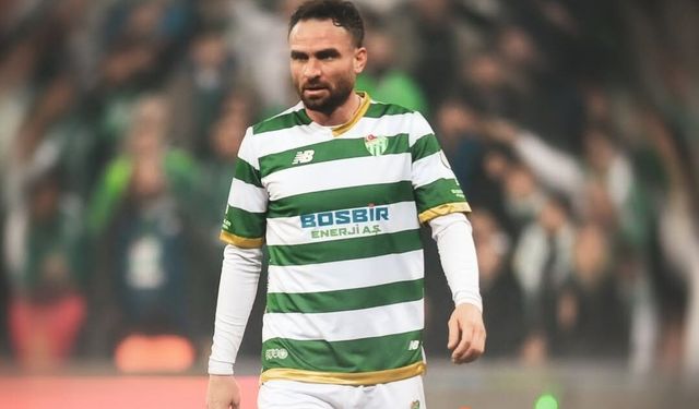 Bursaspor'da bir ayrılık daha!