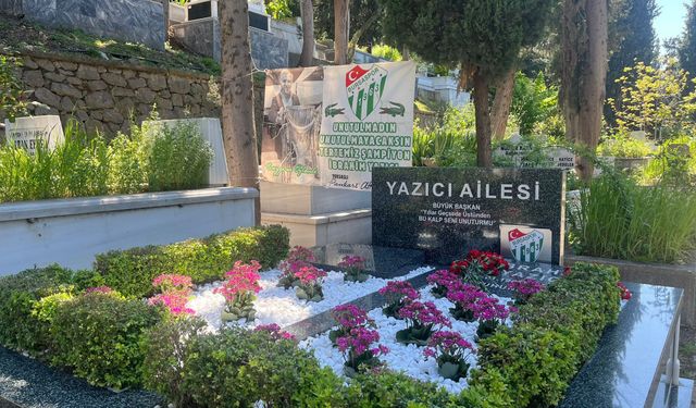 Bursaspor’un eski başkanı İbrahim Yazıcı vefatının 13. yılında anıldı