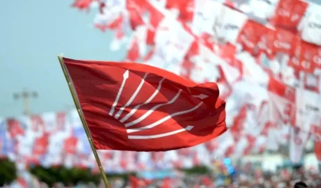 84 isim daha katıldı... CHP'de 'derhal kurultay' diyen eski vekil sayısı 324'e yükseldi!