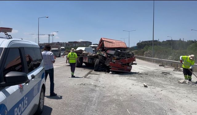 İzmir-İstanbul Otoyolu'nda zincirleme kaza: 1 ölü, 3 yaralı