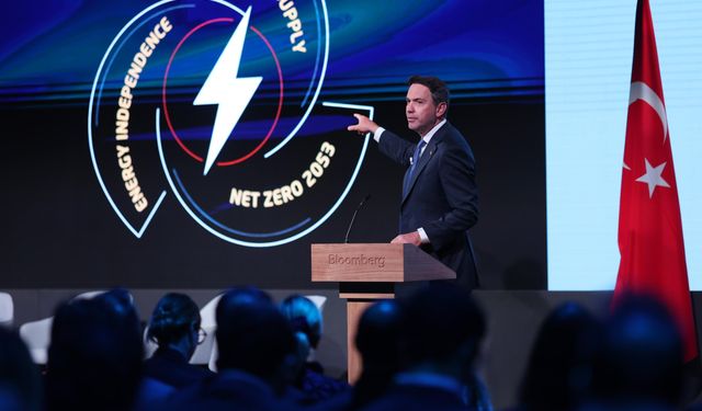 Bakan Bayraktar’dan 80 Milyar Dolarlık Enerji Şebekesi Yatırımı Açıklaması