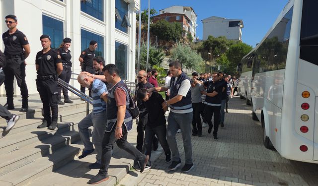 Bursa merkezli 4 ilde yasaklı madde operasyonu: 29 şüpheli adliyede