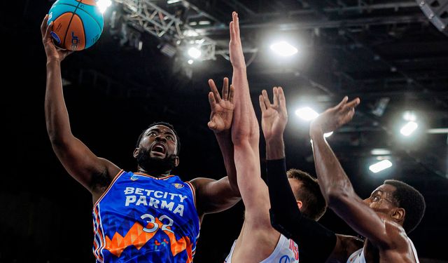 TOFAŞ’tan uzun takviyesi: Terrell Carter II imzayı attı!