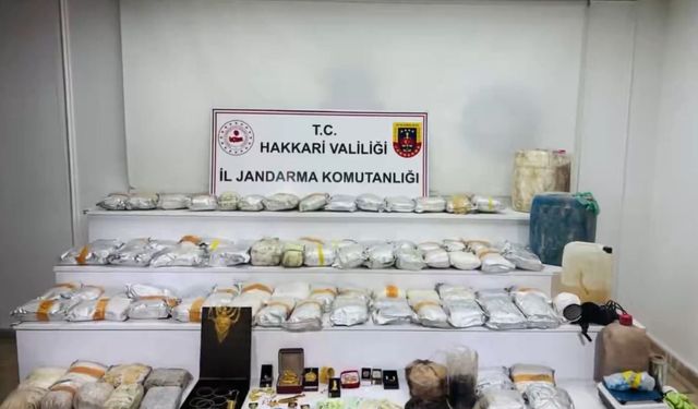 Hakkari'de 626 kilo uyuşturucu ele geçirildi: 4 tutuklama