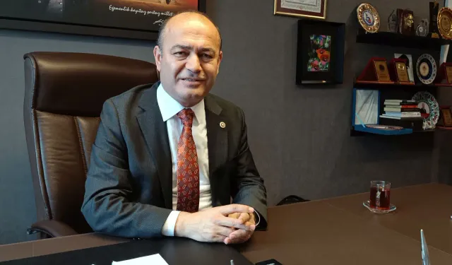 Özgür Karabat kimdir? Karabat kaç yaşında nereli? Milletvekili Özgür Karabat CHP'den ihraç mı edildi