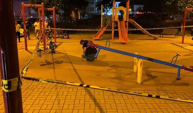 Çocuk parkında pompalı dehşet! Yaralılar var