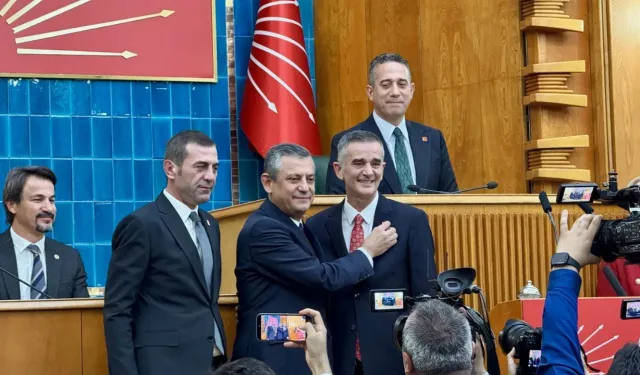 CHP Sakarya Milletvekili Ümit Dikbayır partisinden istifa etti