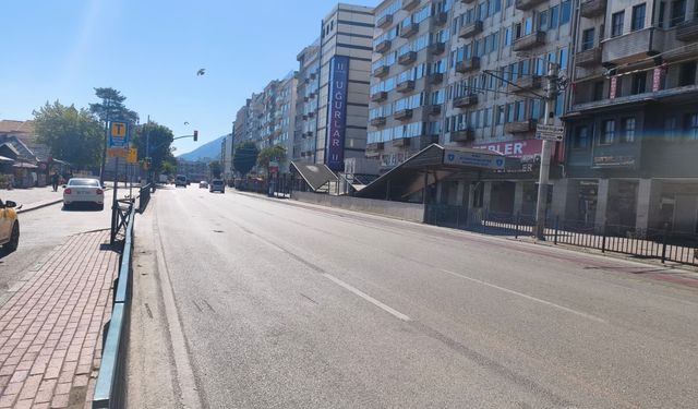 Bursa'da YKS sessizliği... Caddeler sokaklar boş kaldı!