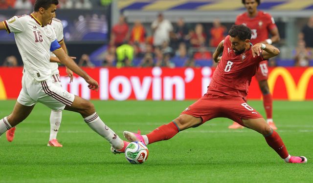 İspanya, Portekiz'i son dakikada devirdi!