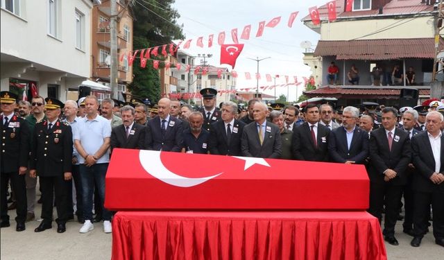 Şehit uzman çavuş son yolculuğuna uğurlandı