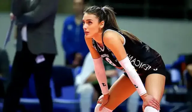 Eylül Akarçeşme Yatgın kimdir? Milli voleybolcu kaç yaşında, hangi takımda oynuyor?