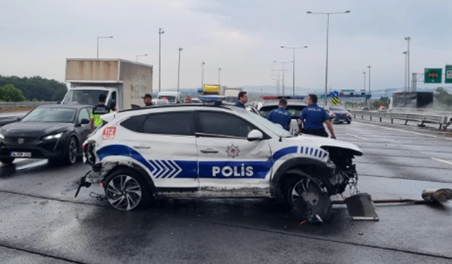 NATO zirvesi görevine giden polis aracı otoyolda kaza yaptı: 4 yaralı
